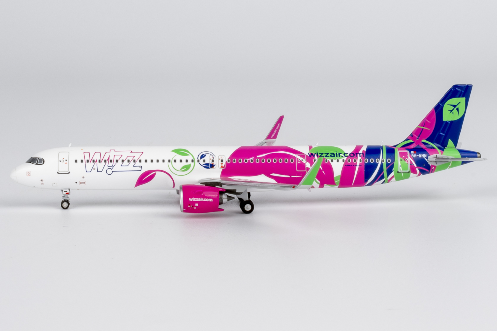 NG Models 1:400 Wizz Air Malta 9H-WNM Airbus A321-Neo - Image 2