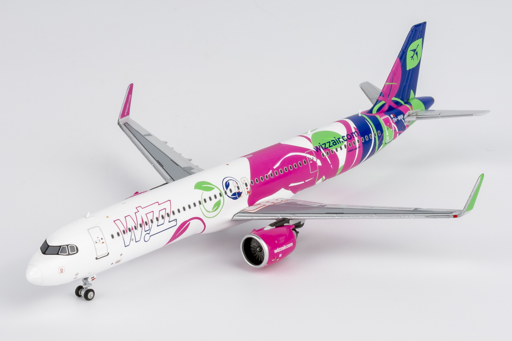 NG Models 1:400 Wizz Air Malta 9H-WNM Airbus A321-Neo - Image 5