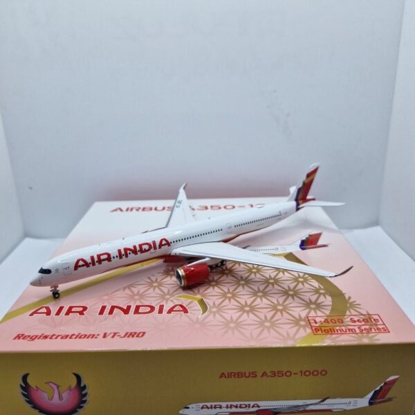 Phoenix 1:400 Royal Jordanian JY-BAB Boeing 787-8 - Bedfordshire