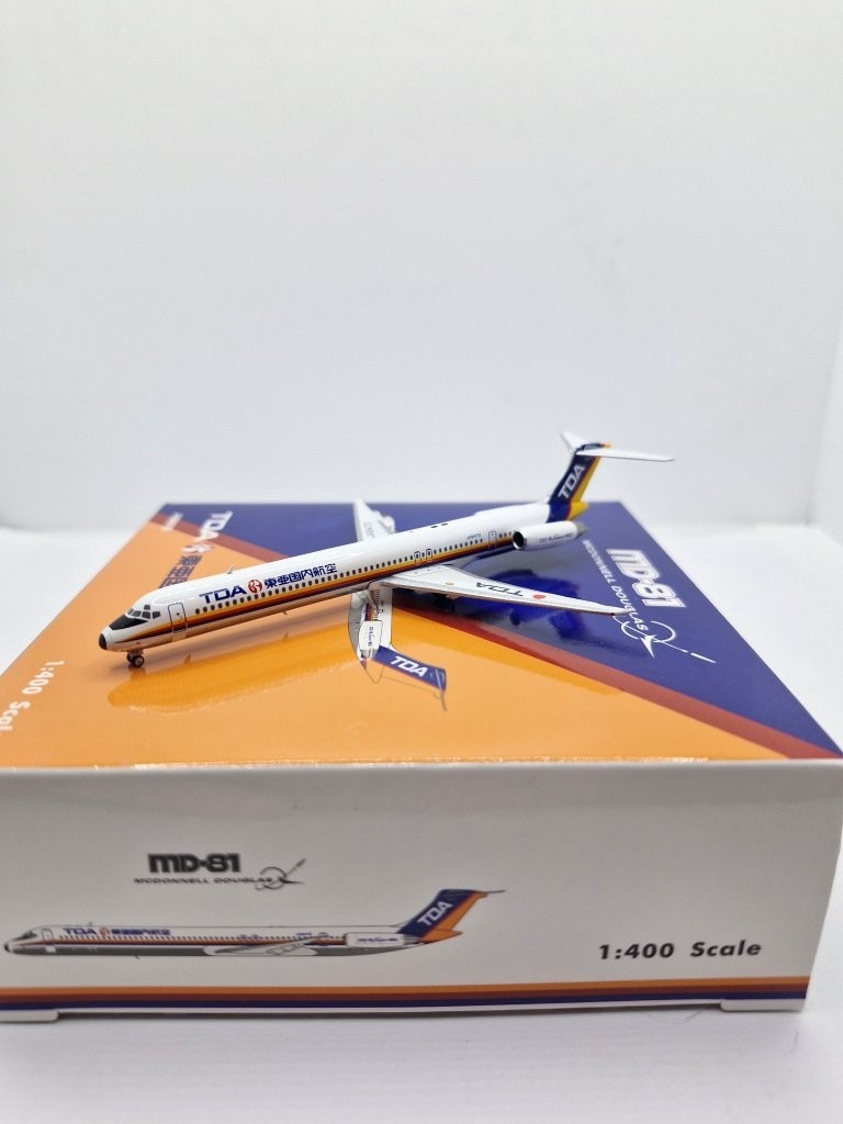 Phoenix 1:400 TDA JA8470 McDonnell Douglas MD-81