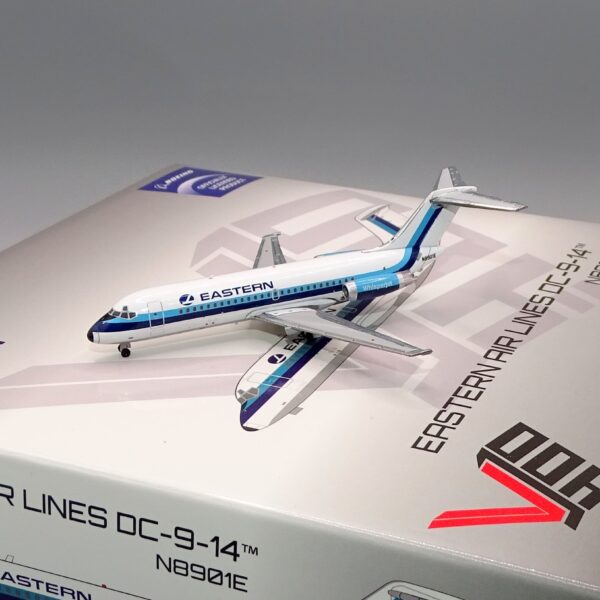 V1 400 1:400 Eastern Airlines N8901E Douglas DC-9-14