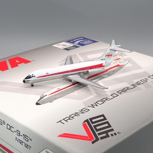 V1 400 1:400 TWA Trans World Airlines N1070T Douglas DC-9-15