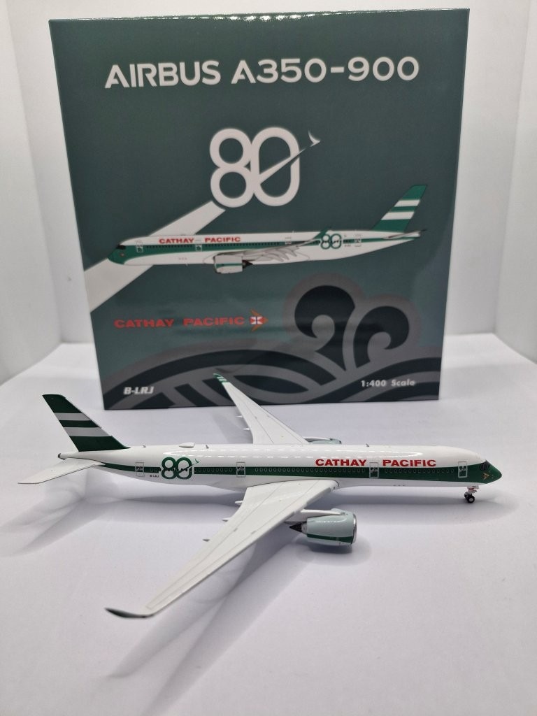 Phoenix 1:400 Cathay Pacific Airways B-LRJ Airbus A350-900 - Image 2