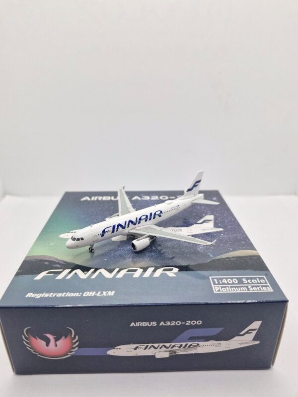 Phoenix 1:400 Finnair OH-LXM Airbus A320-200 - Bedfordshire