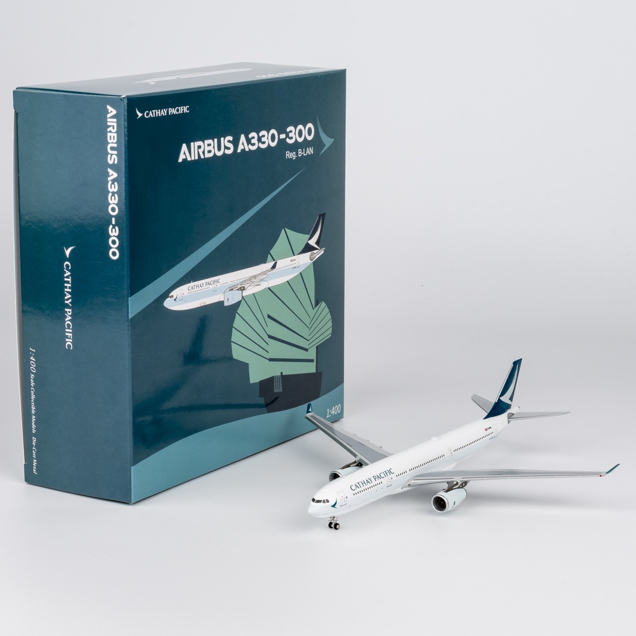 NG Models 1:400 Cathay Pacific Airways B-LAN Airbus A330-300