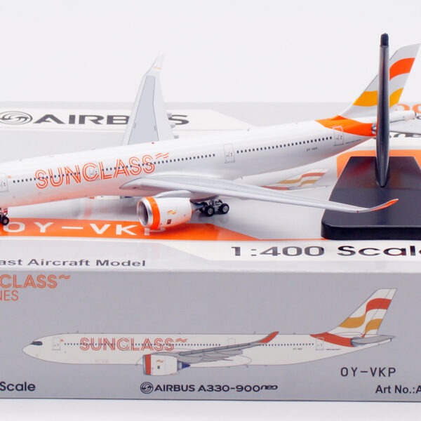 Aviation 400 1:400 Sunclass Airlines OY-VKP Airbus A330-900