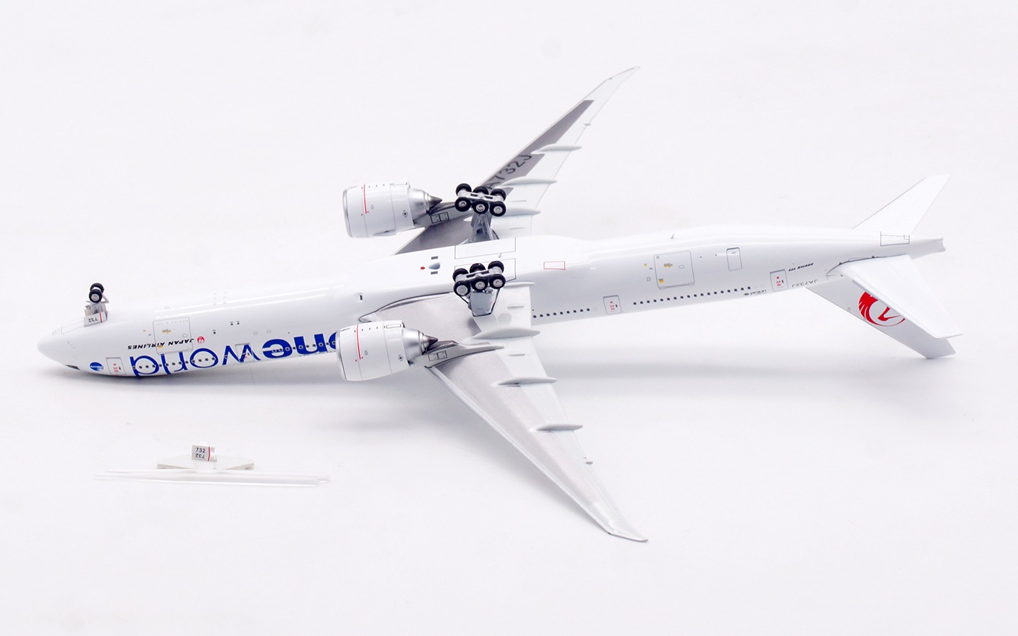 Aviation 400 1:400 JAL Japan Airlines JA732J Boeing 777-300