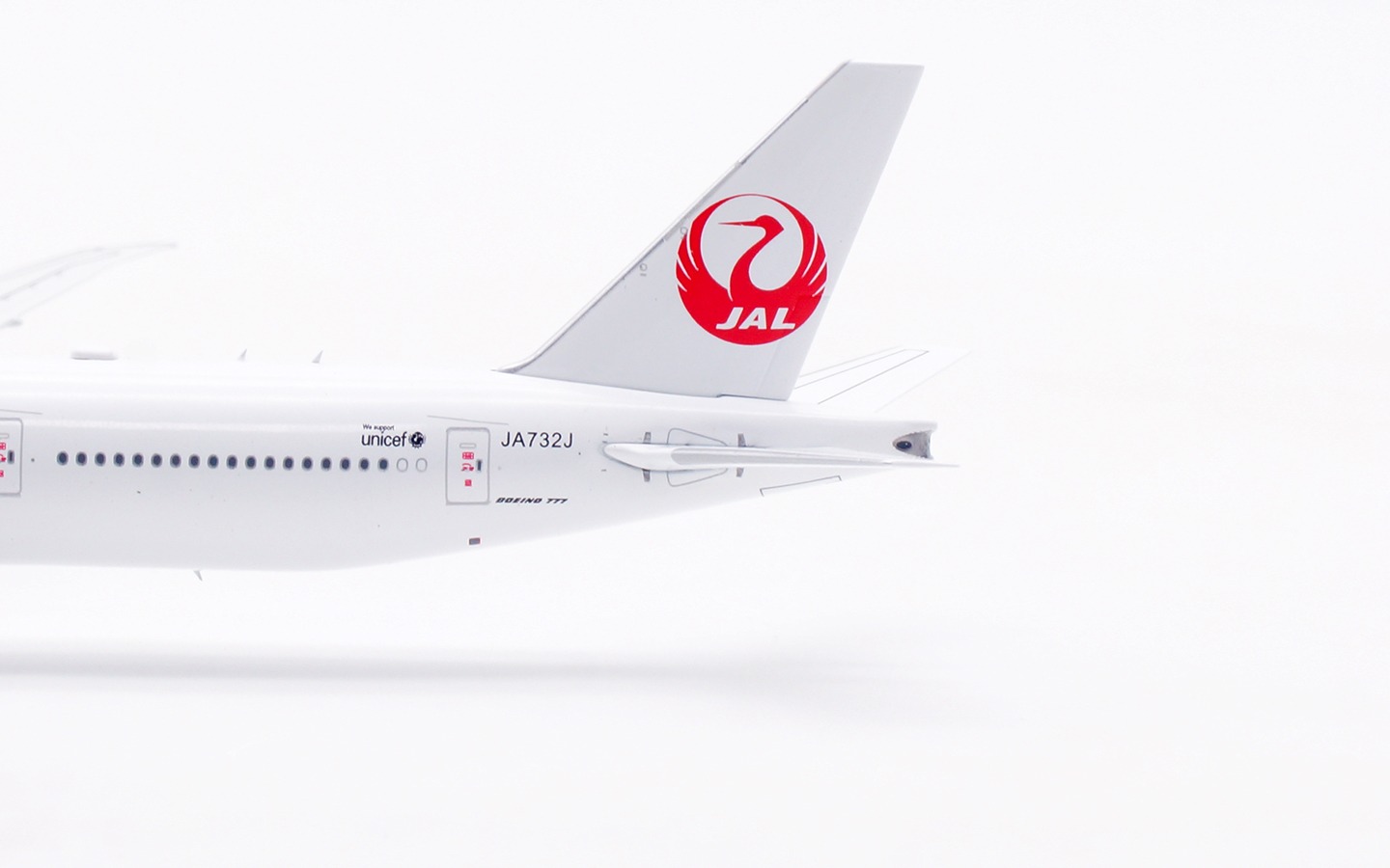 Aviation 400 1:400 JAL Japan Airlines JA732J Boeing 777-300