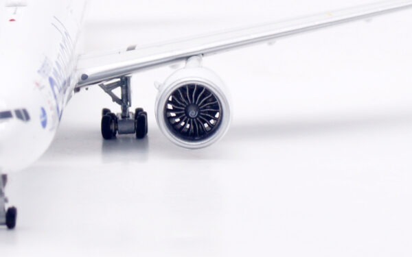 Aviation 400 1:400 JAL Japan Airlines JA732J Boeing 777-300