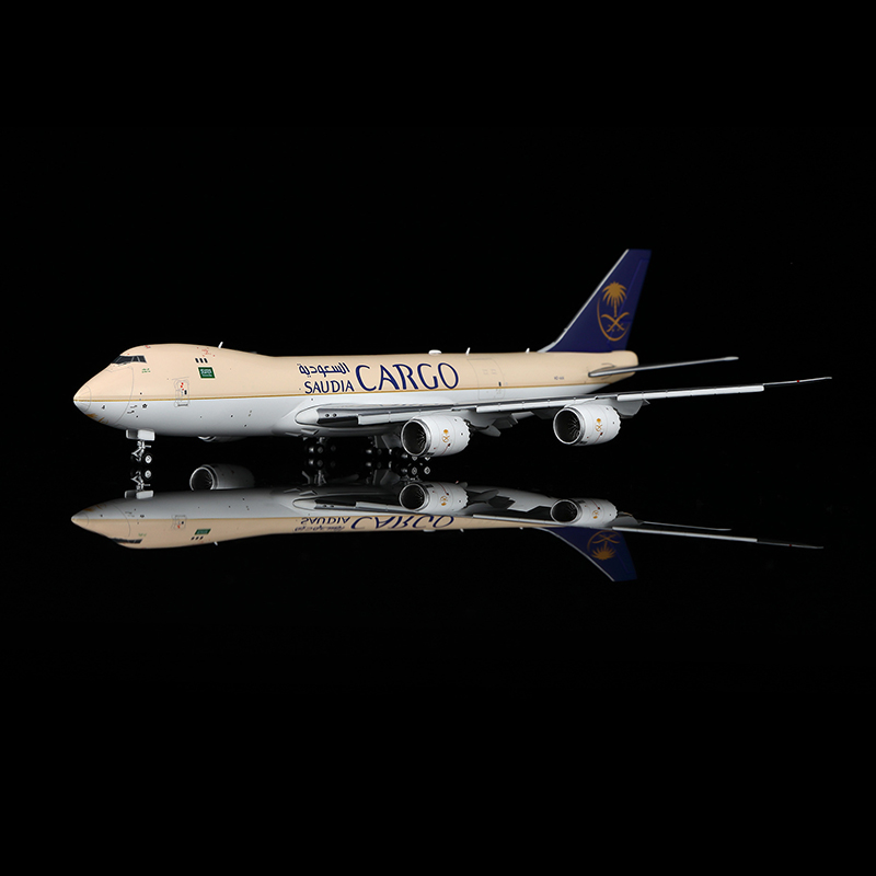 HX Models 1:400 Saudi Arabian Airlines Cargo HZ-AI3 Boeing 747-8F