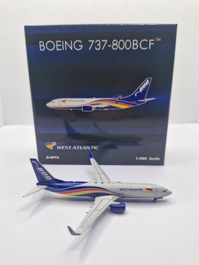 Phoenix 1:400 West Atlantic Airlines UK G-NPTA Boeing 737-800F - Image 2