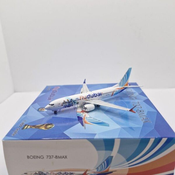 Phoenix 1:400 Flydubai A6-FKA Boeing 737-MAX 8