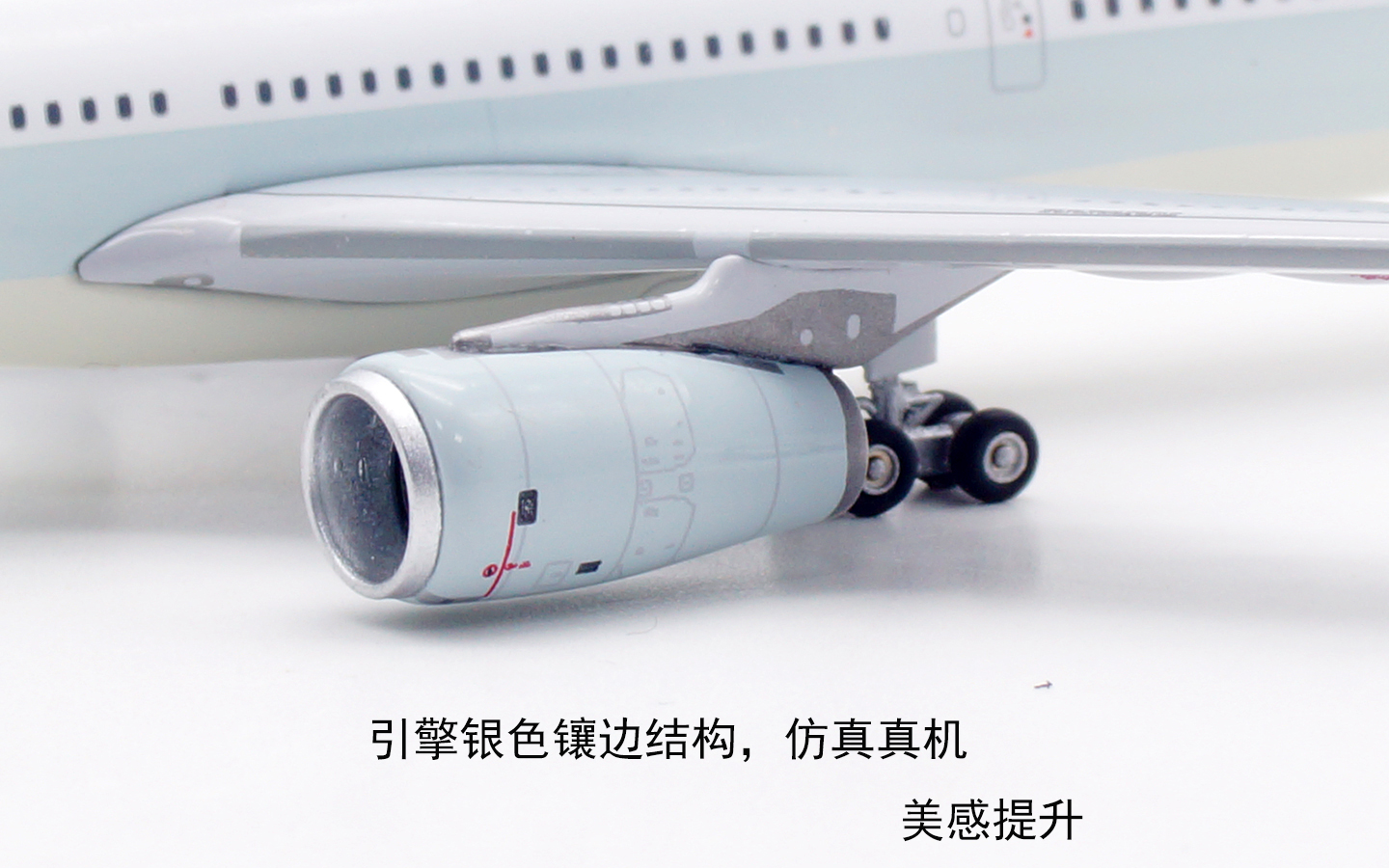Aviation 400 1:400 Cathay Pacific Airways B-LBK Airbus A330-300 - Image 13