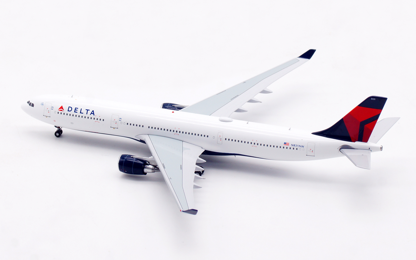 Aviation 400 1:400 Delta Airlines N831NW Airbus A330-300 - Image 2