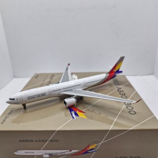 Phoenix 1:400 Asiana Airlines HL8282 Airbus A330-300