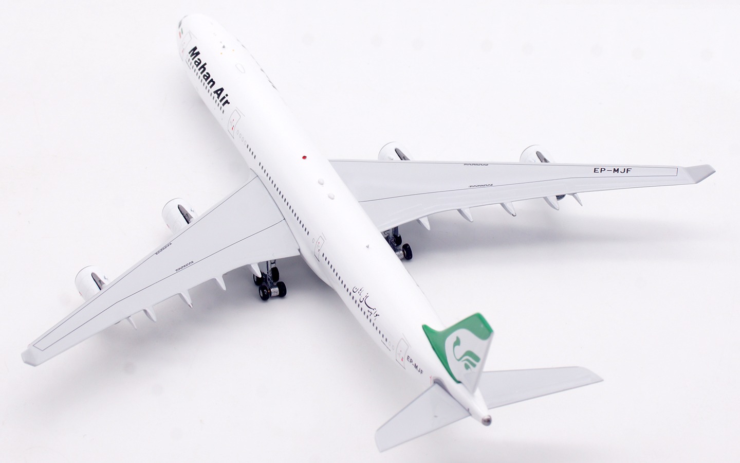 Aviation 400 1:400 Mahan Air EP-MJF Airbus A340-300 - Image 5