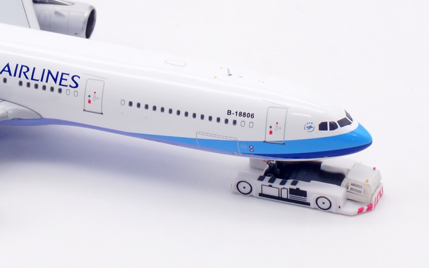Aviation 400 1:400 China Airlines B-18806 Airbus A340-300 - Image 8