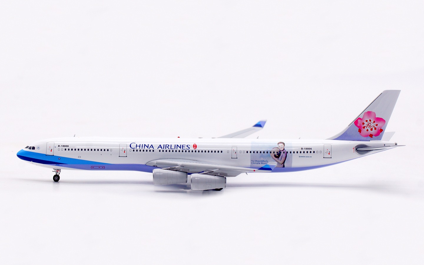 Aviation 400 1:400 China Airlines B-18806 Airbus A340-300 - Image 9