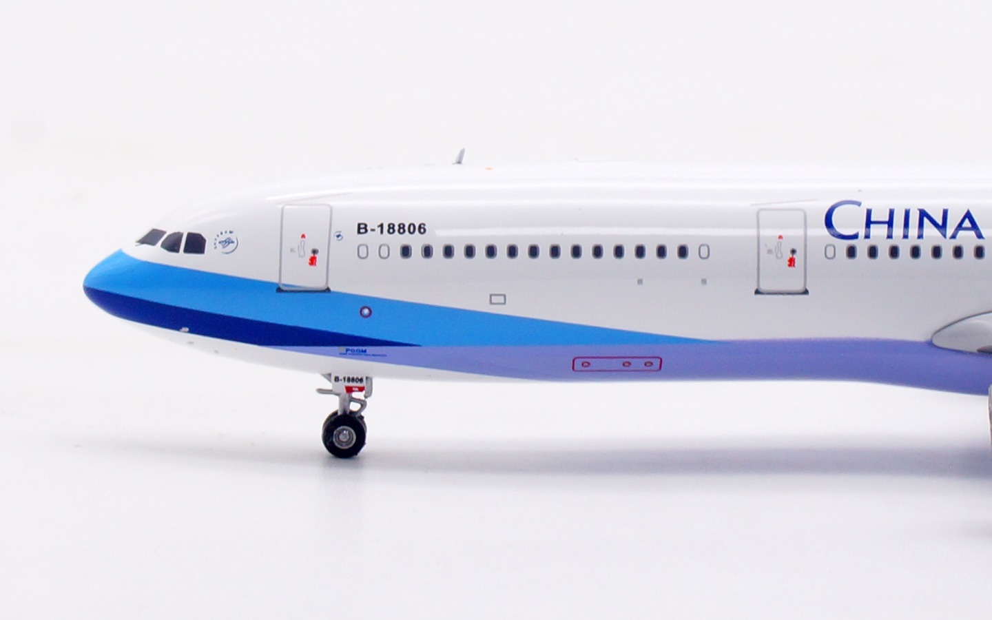 Aviation 400 1:400 China Airlines B-18806 Airbus A340-300 - Image 11