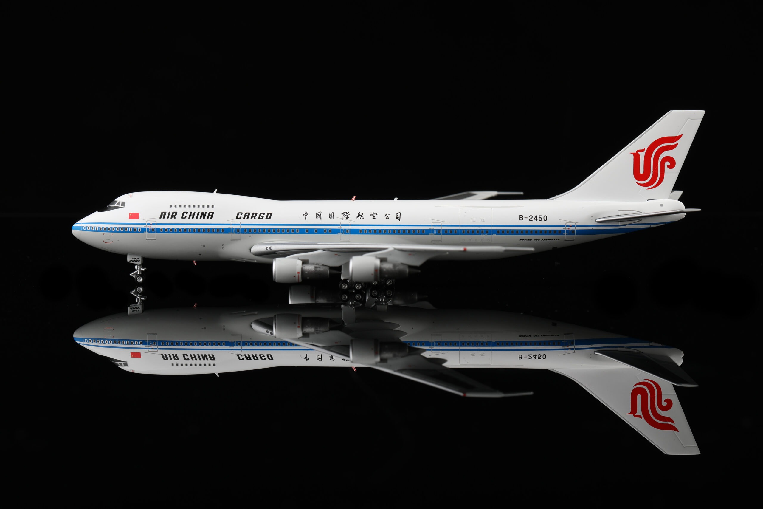 YY Wings 1:400 Air China Cargo B-2450 Boeing 747-200F - Image 3