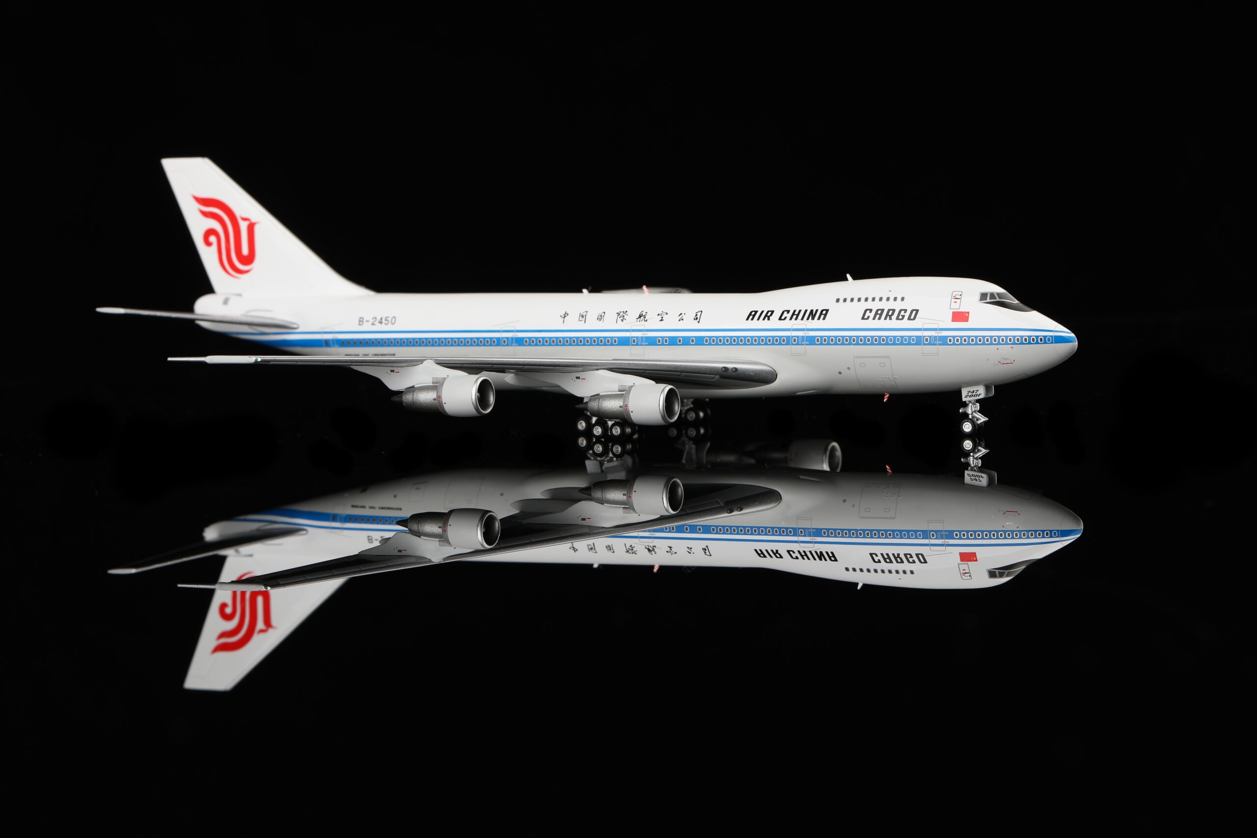 YY Wings 1:400 Air China Cargo B-2450 Boeing 747-200F - Image 7