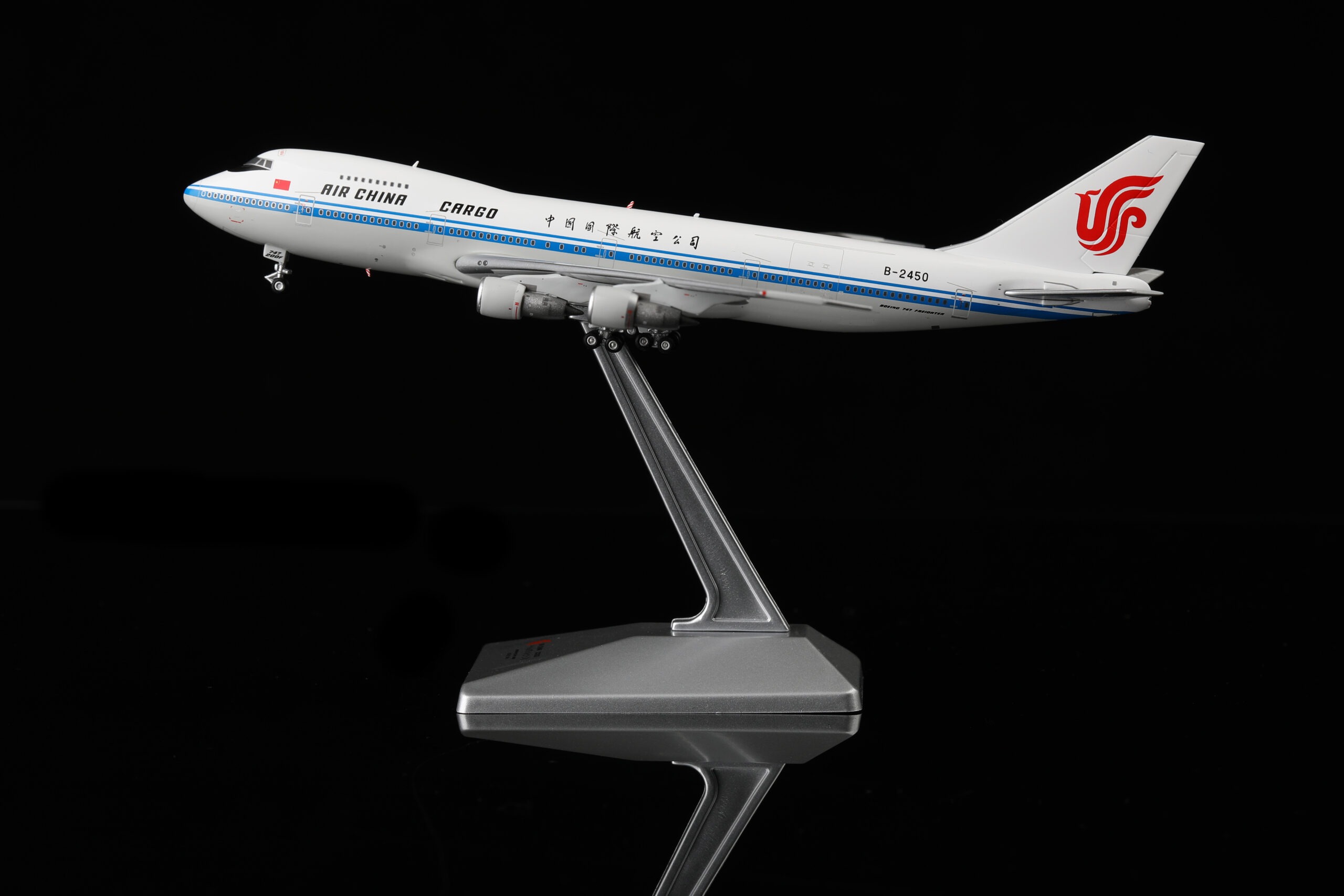 YY Wings 1:400 Air China Cargo B-2450 Boeing 747-200F - Image 8