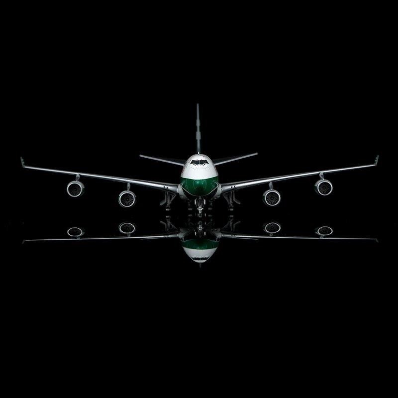 YY Wings 1:400 Cathay Pacific Cargo VR-HUH Boeing 747-400F - Image 6