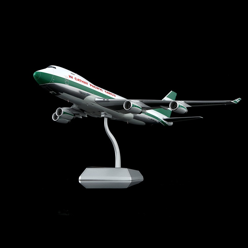 SQ Wings 1:200 Cathay Pacific Cargo VR-HUH Boeing 747-400F - Image 2