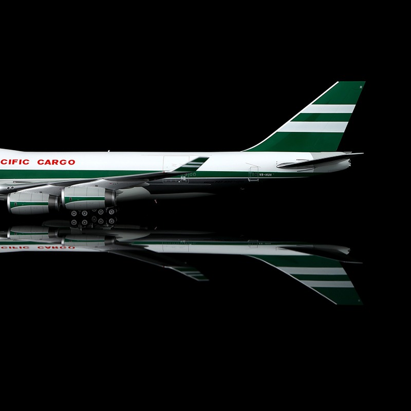 SQ Wings 1:200 Cathay Pacific Cargo VR-HUH Boeing 747-400F - Image 5