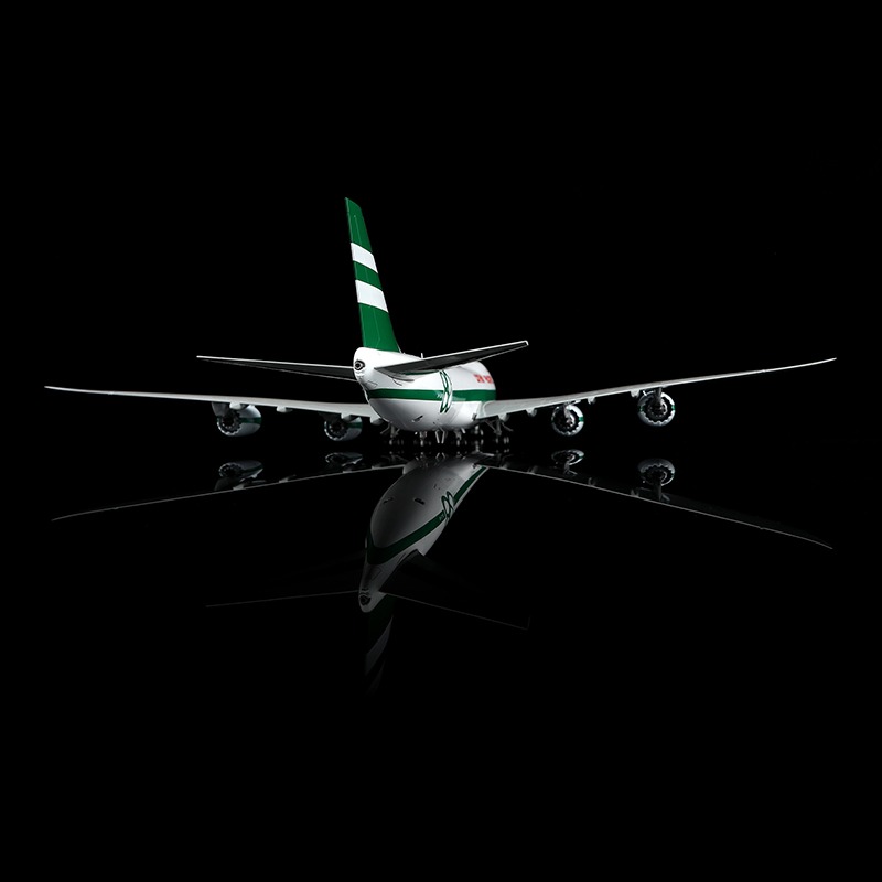 SQ Wings 1:200 Cathay Pacific Cargo B-LJE Boeing 747-8F - Image 11