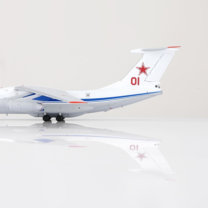 SQ Wings 1:200 Russia Air Force Red 01 Ilyushin IL-76 - Image 3