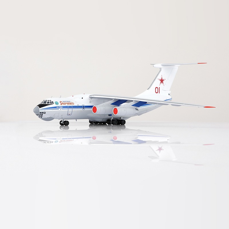 SQ Wings 1:200 Russia Air Force Red 01 Ilyushin IL-76 - Image 5