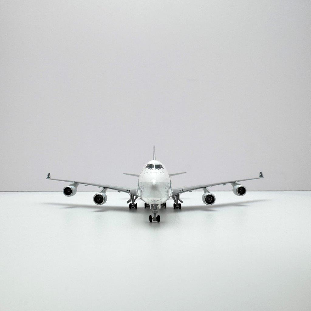 YY Wings 1:400 Cathay Pacific Cargo B-LID Boeing 747-400F - Image 14