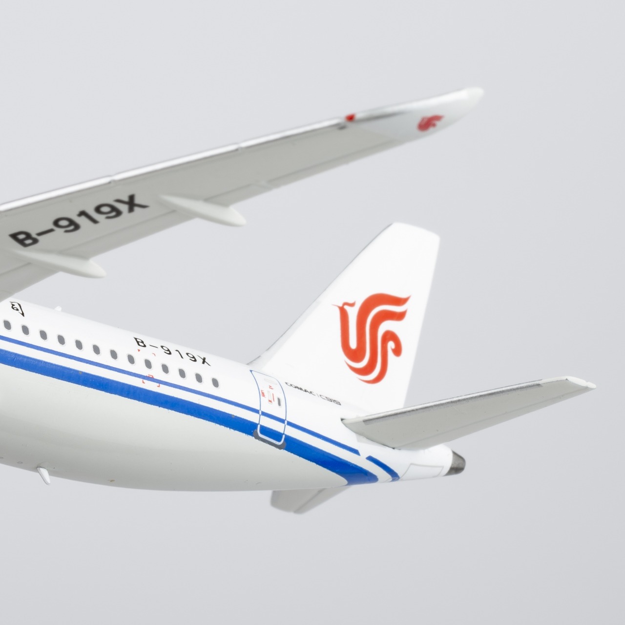 NG Models 1:400 Air China B-919X Comac C919 - Image 8
