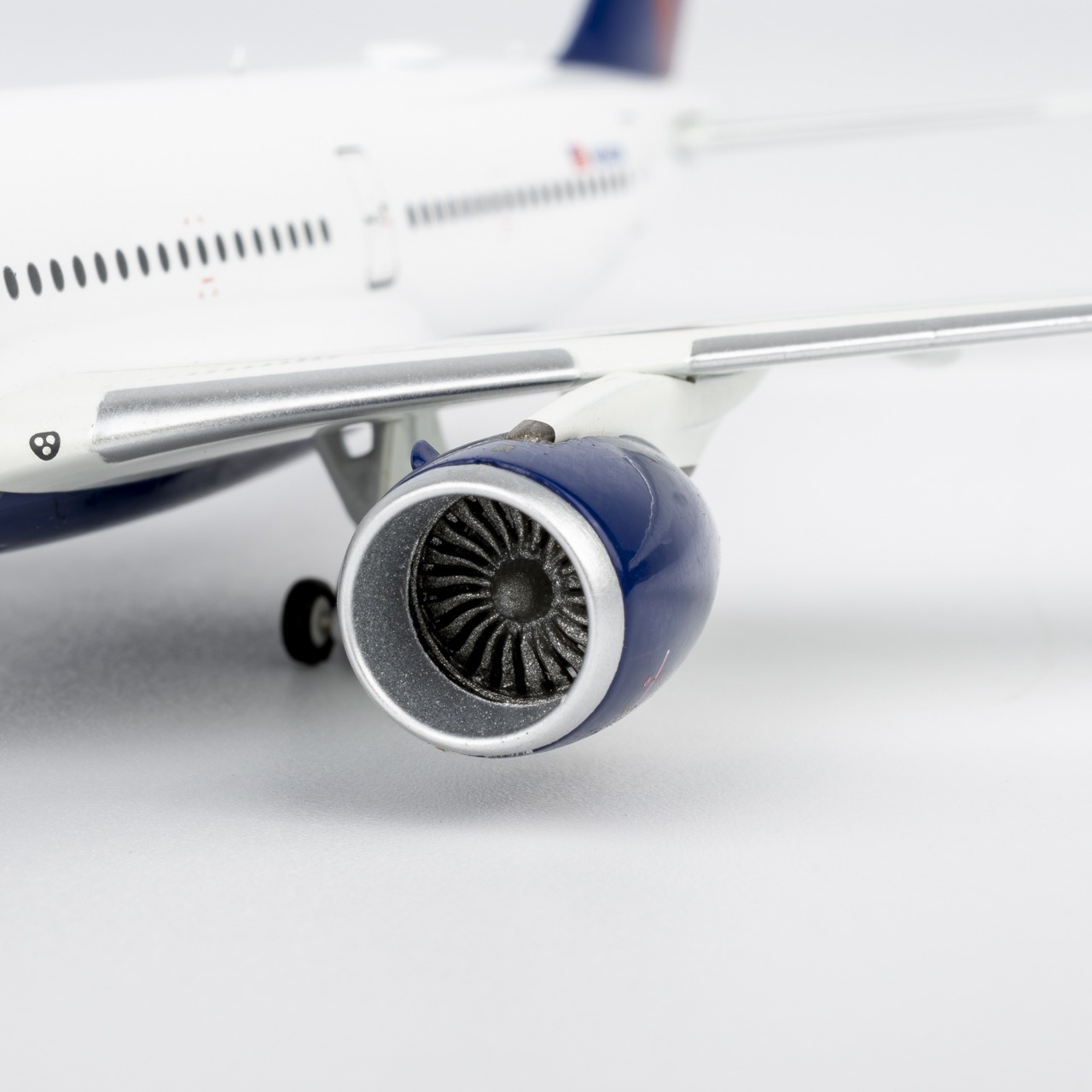 NG Models 1:400 Delta Airlines N514DN Airbus A350-900 - Image 8
