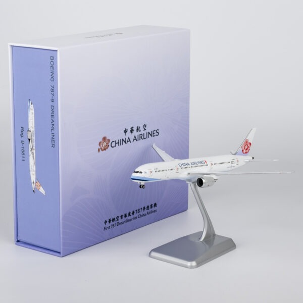 NG Models 1:400 China Airlines B-18811 Boeing 787-9 [ULTIMATE]