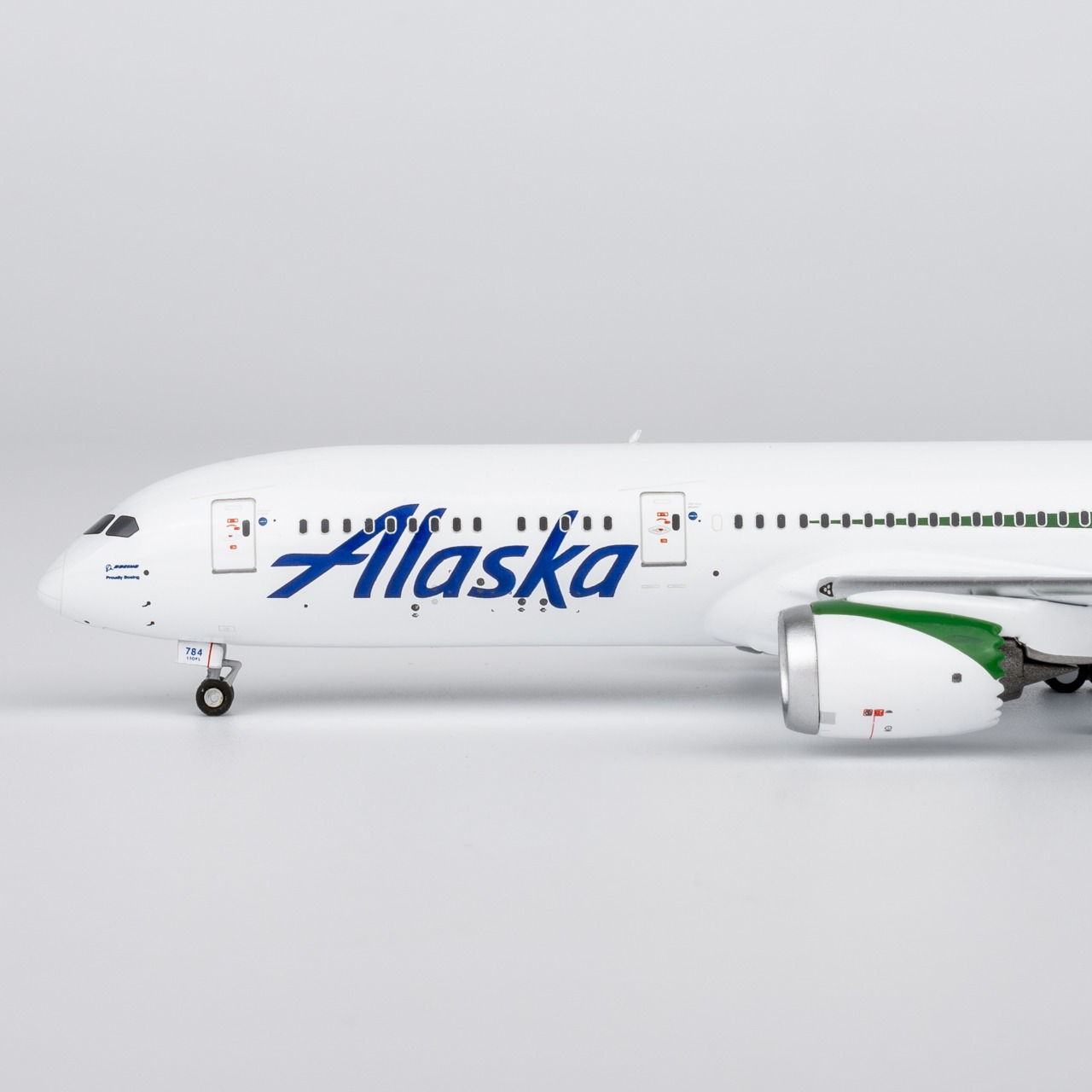 NG Models 1:400 Alaska Airlines N784HA Boeing 787-9 - Image 3