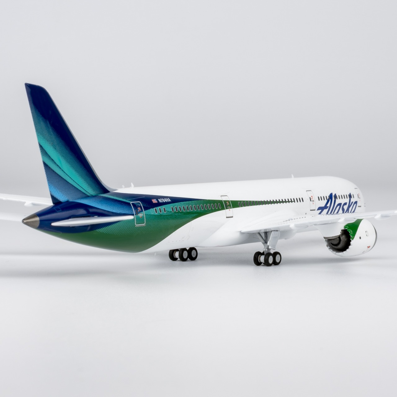 NG Models 1:400 Alaska Airlines N784HA Boeing 787-9 - Image 7