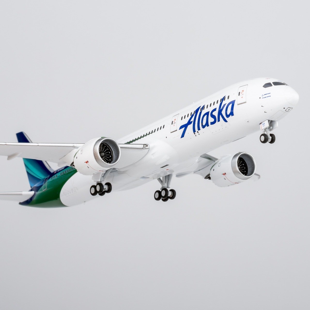 NG Models 1:400 Alaska Airlines N784HA Boeing 787-9 - Image 9