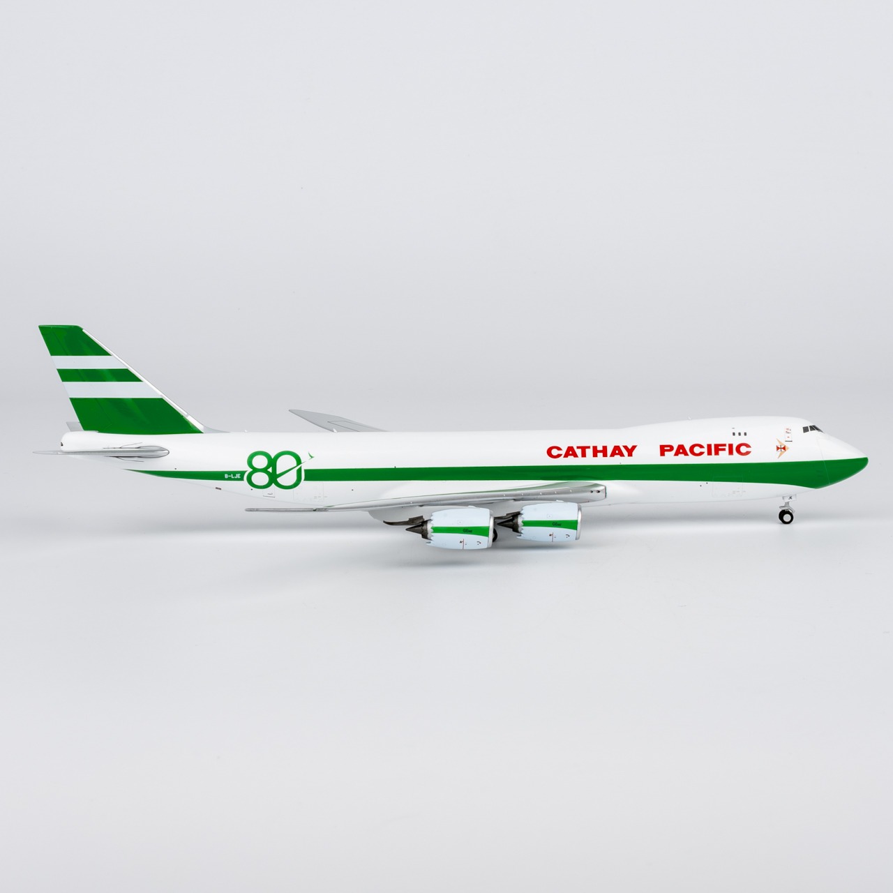 NG Models 1:400 Cathay Pacific Cargo B-LJE Boeing 747-8F - Image 6