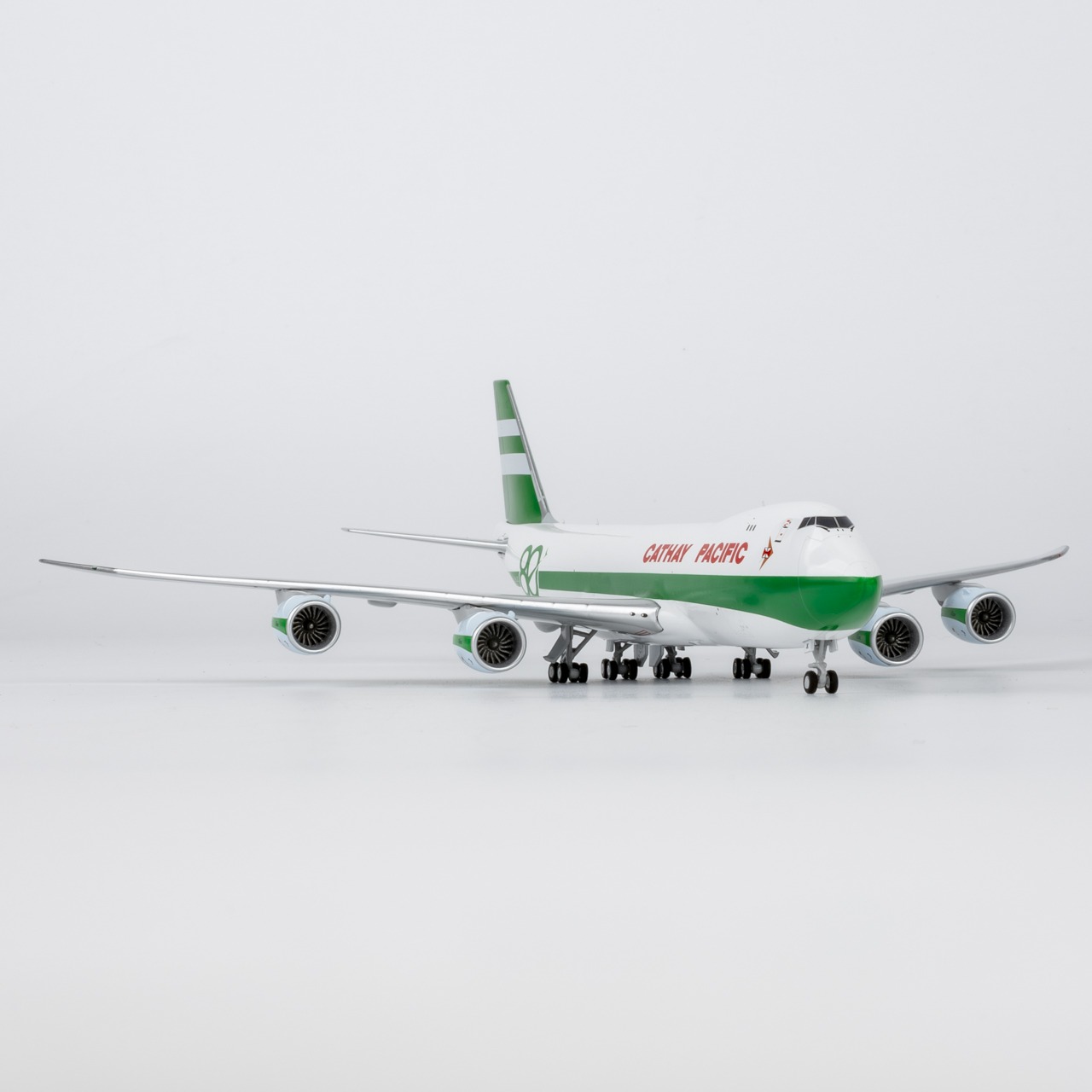 NG Models 1:400 Cathay Pacific Cargo B-LJE Boeing 747-8F - Image 7