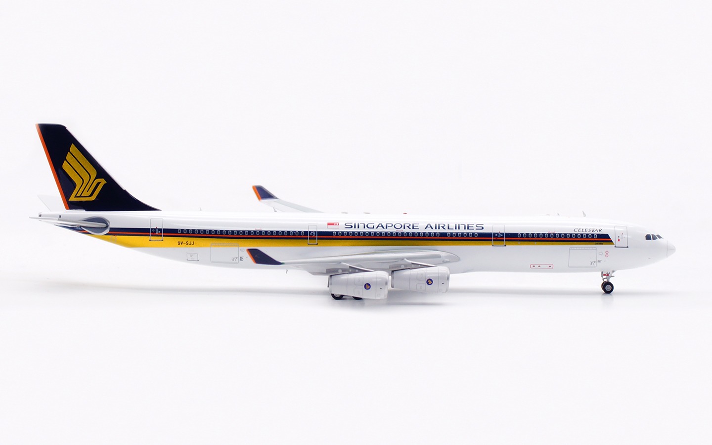 Aviation 400 1:400 Singapore Airlines 9V-SJJ Airbus A340-300 - Image 10