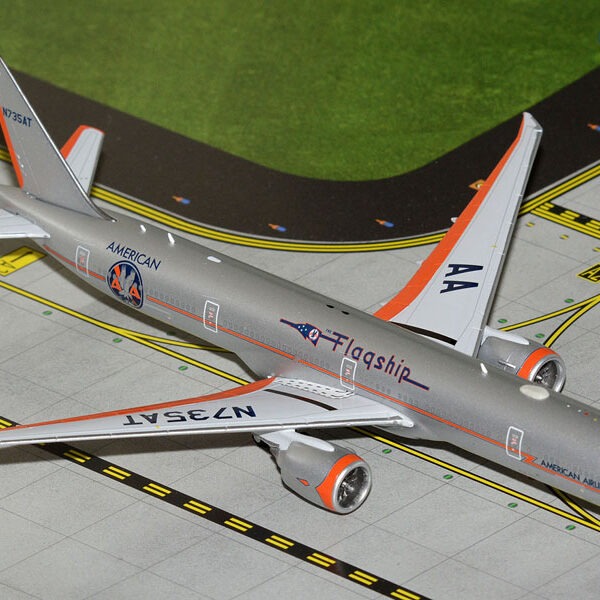 Gemini Jets 1:400 American Airlines N735AT Boeing 777-300