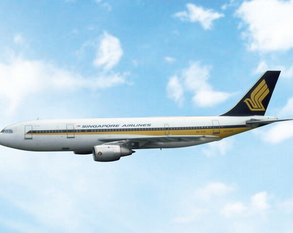 Phoenix 1:400 Singapore Airlines 9V-STB Airbus A300-200 *** PRE-ORDER - DUE JULY / AUGUST 2026 ***