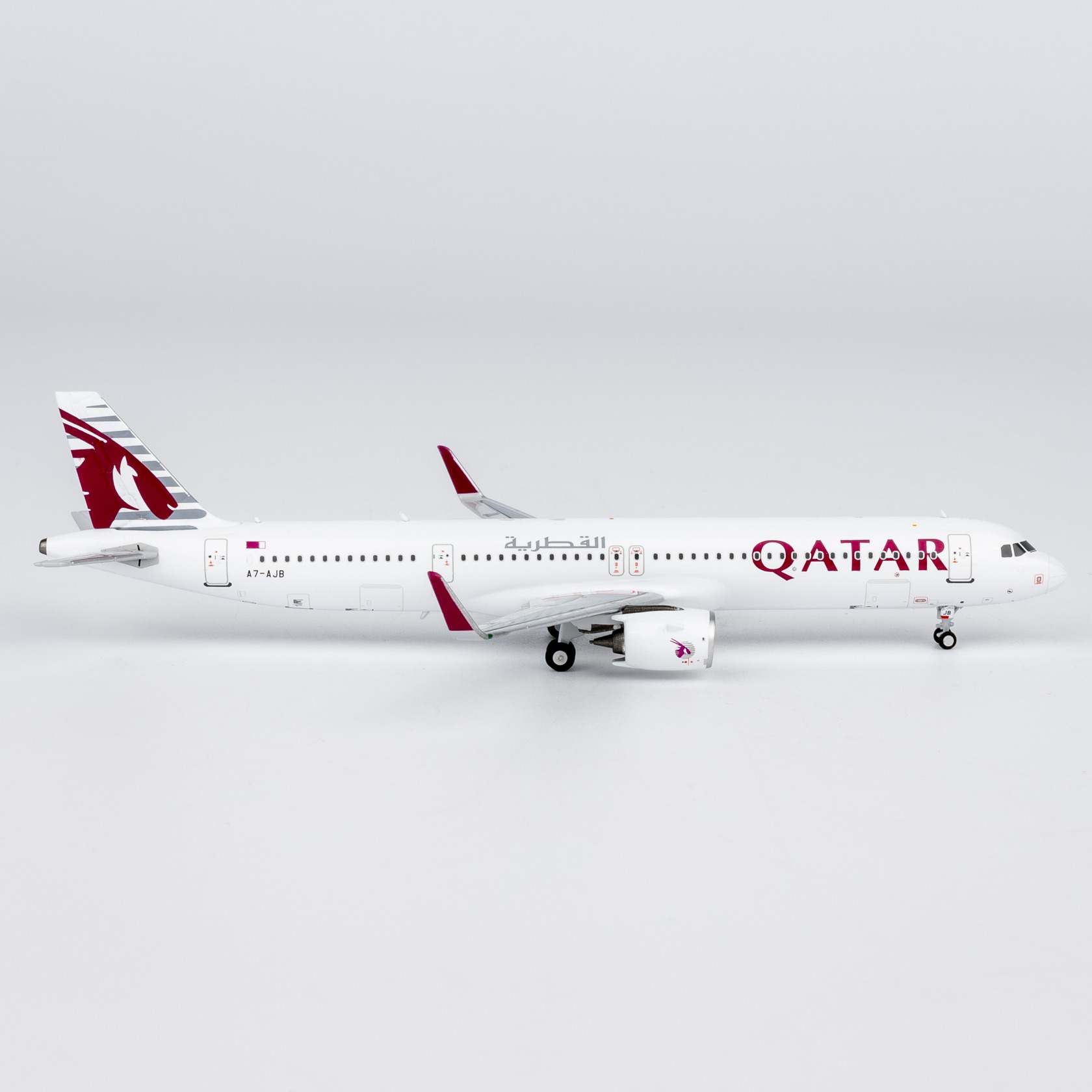 NG Models 1:400 Qatar Airways A7-AJB Airbus A321-Neo - Image 6
