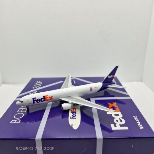 Phoenix 1:400 FedEx Federal Express N244FE Boeing 767-300F