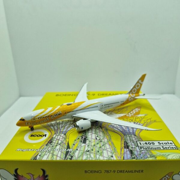 Phoenix 1:400 Scoot 9V-OJB Boeing 787-9