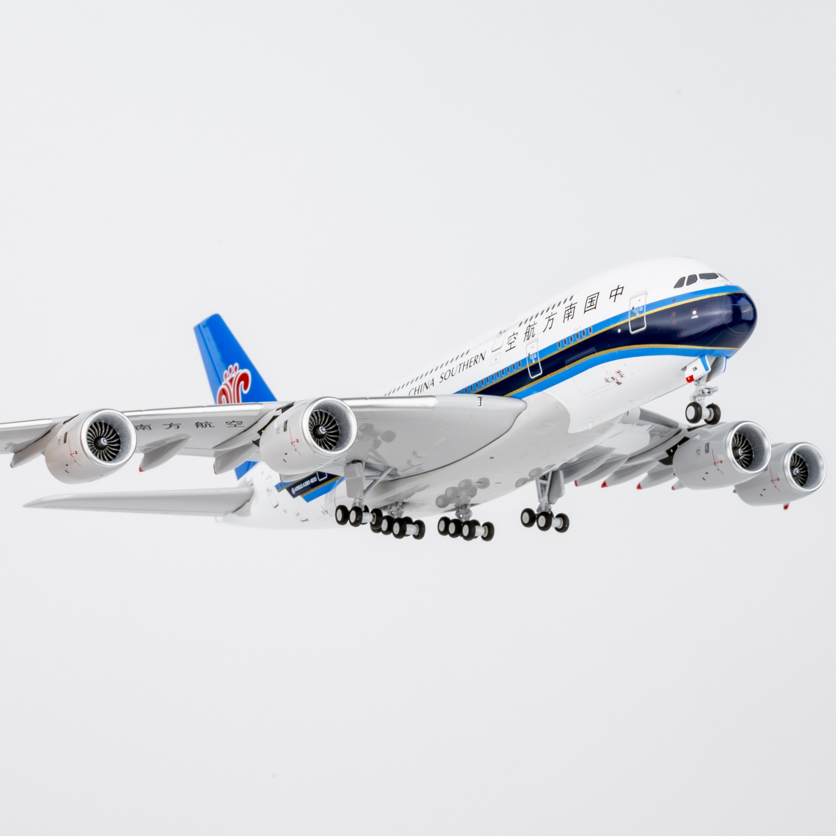 NG Models 1:400 China Southern Airlines B-6136 Airbus A380-800