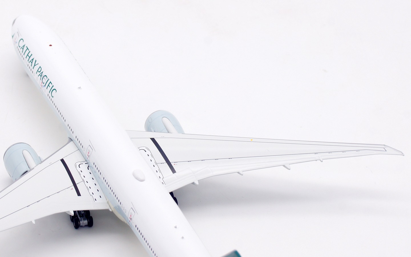 Aviation 400 1:400 Cathay Pacific Airways B-KQV Boeing 777-300 - Image 5