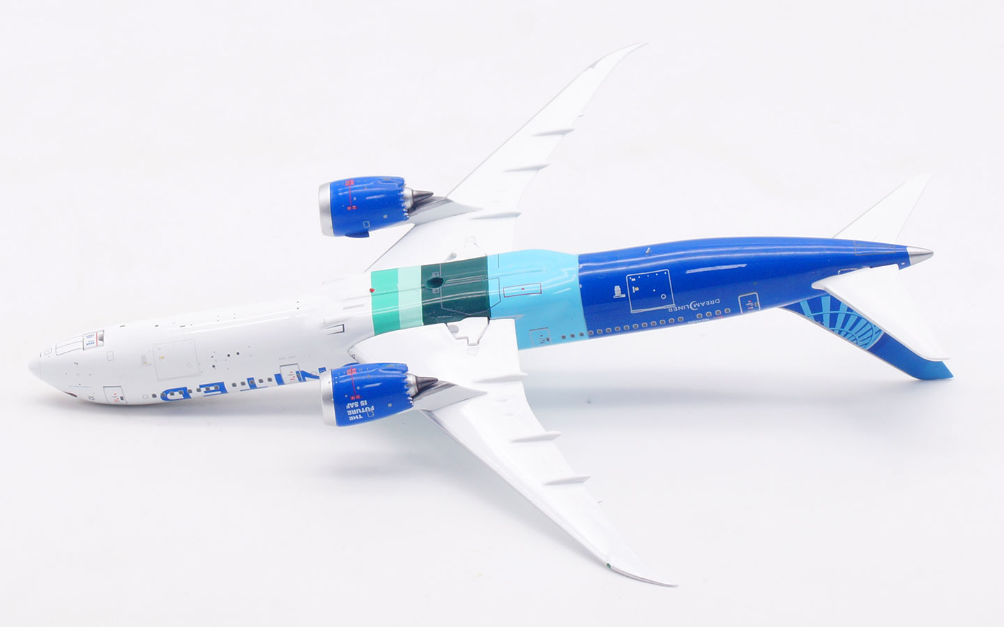 Aviation 400 1:400 United Airlines N24988 Boeing 787-9 - Image 7